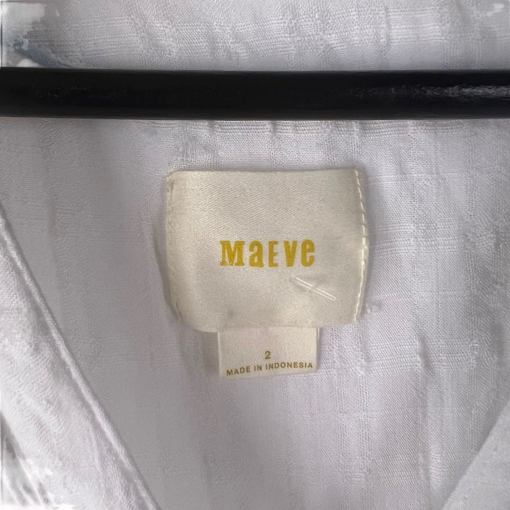 Maeve White Sunseeker Sleeveless Button Up 2 - Picture 3 of 6